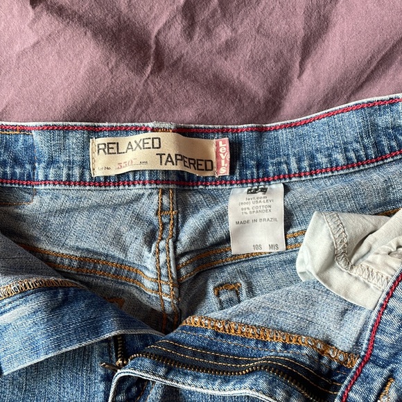 Levi’s 550 Jean Shorts in a size 10 - Picture 4 of 4